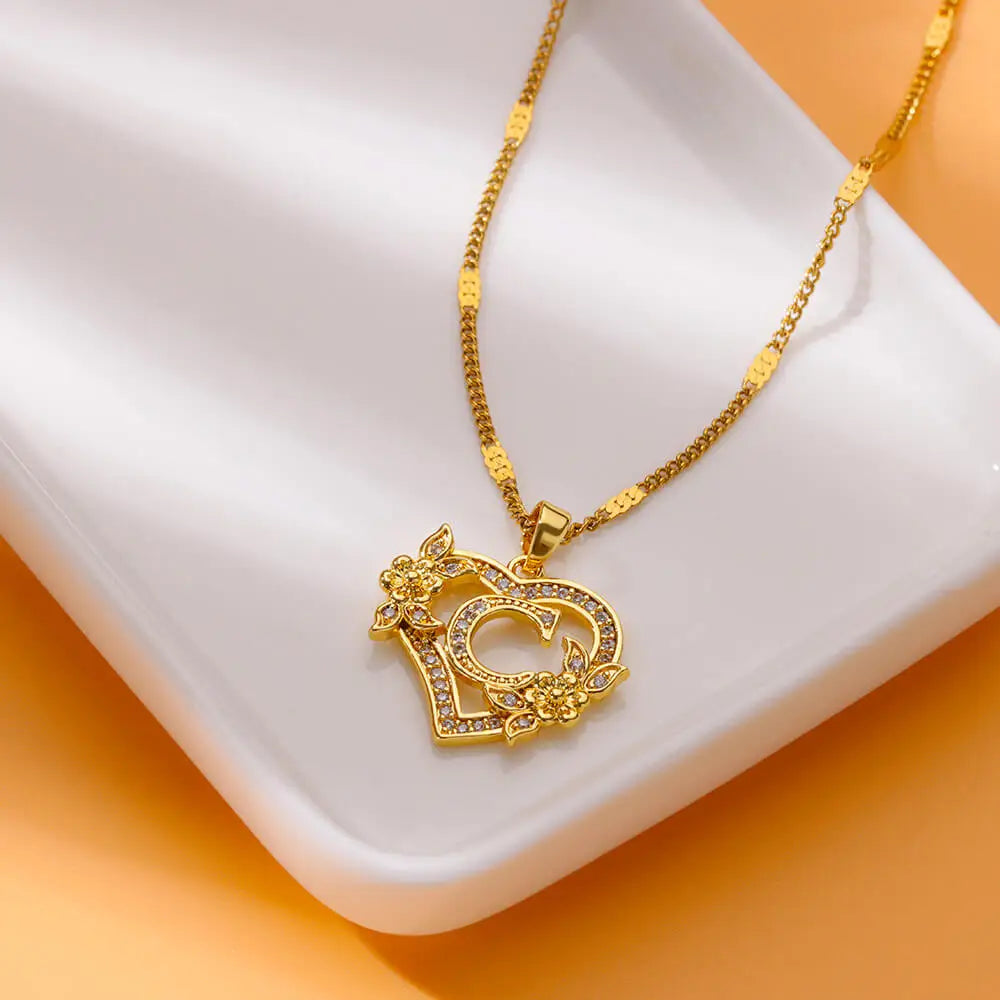 Personalized Heart Initial Necklace for Women – 18K Gold Plated Stainless Steel Letter Pendant | Meaningful Gift for Her
